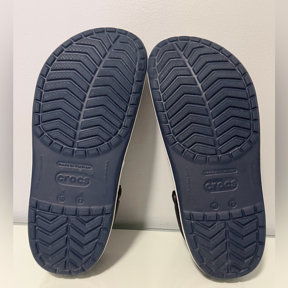 CROCS Navy Mickey Mouse Clogs Men 10/ Women 12 - Picture 8 of 8